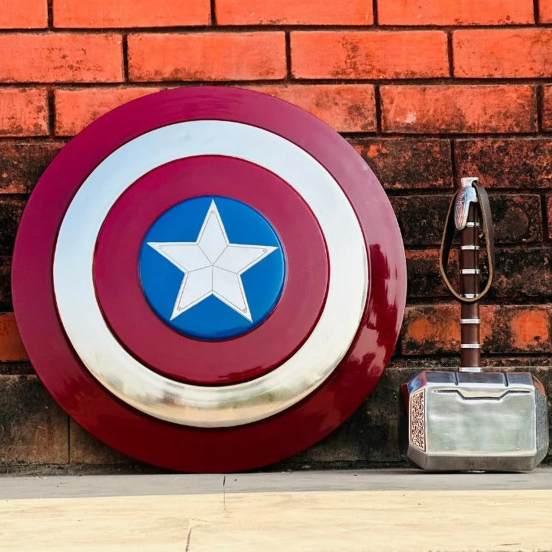 Captain Shield 22 Inch & Hammer 16 inch